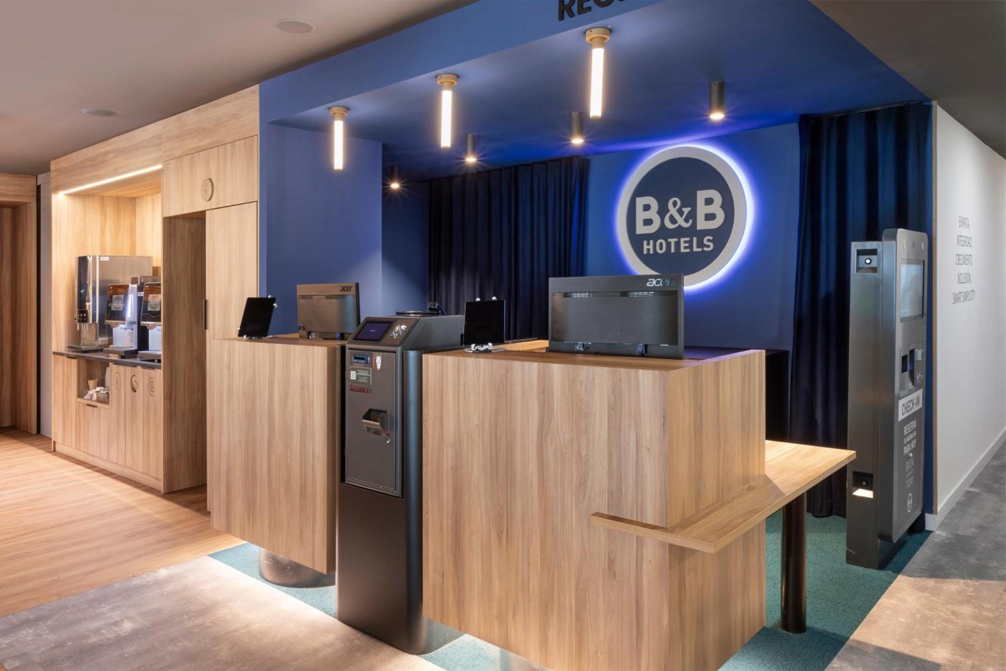 B&B Hotel Barcelona ルビー エクステリア 写真
