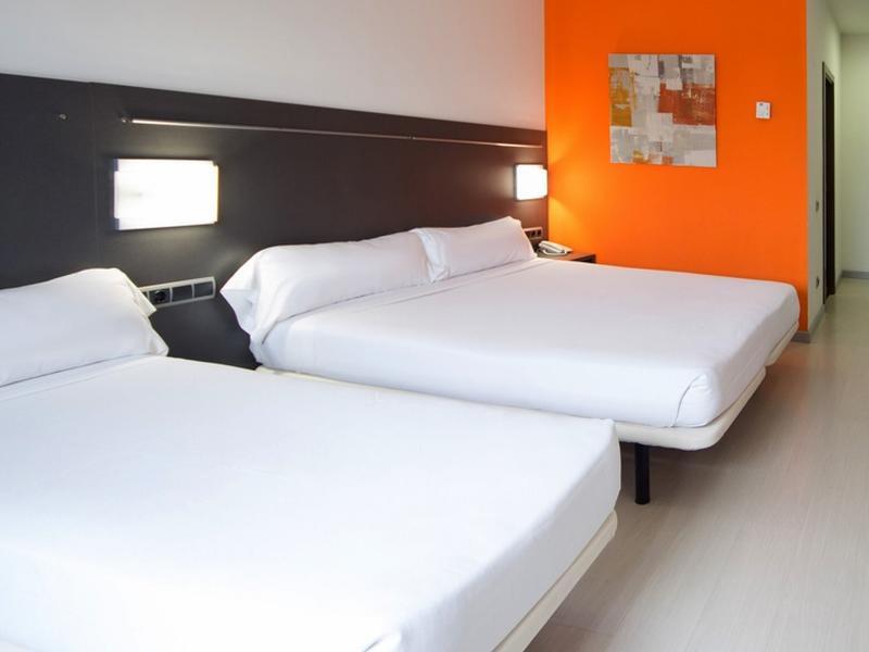 B&B Hotel Barcelona ルビー エクステリア 写真