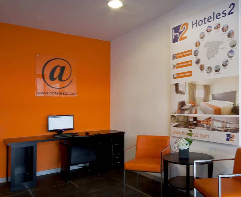 B&B Hotel Barcelona ルビー エクステリア 写真
