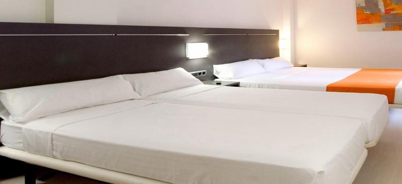 B&B Hotel Barcelona ルビー エクステリア 写真