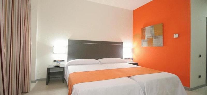 B&B Hotel Barcelona ルビー エクステリア 写真